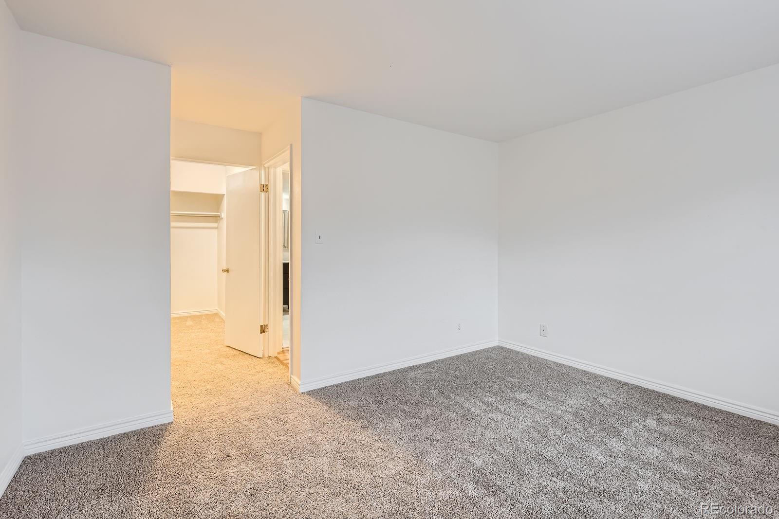 MLS Image #4 for 6388  oak court,arvada, Colorado