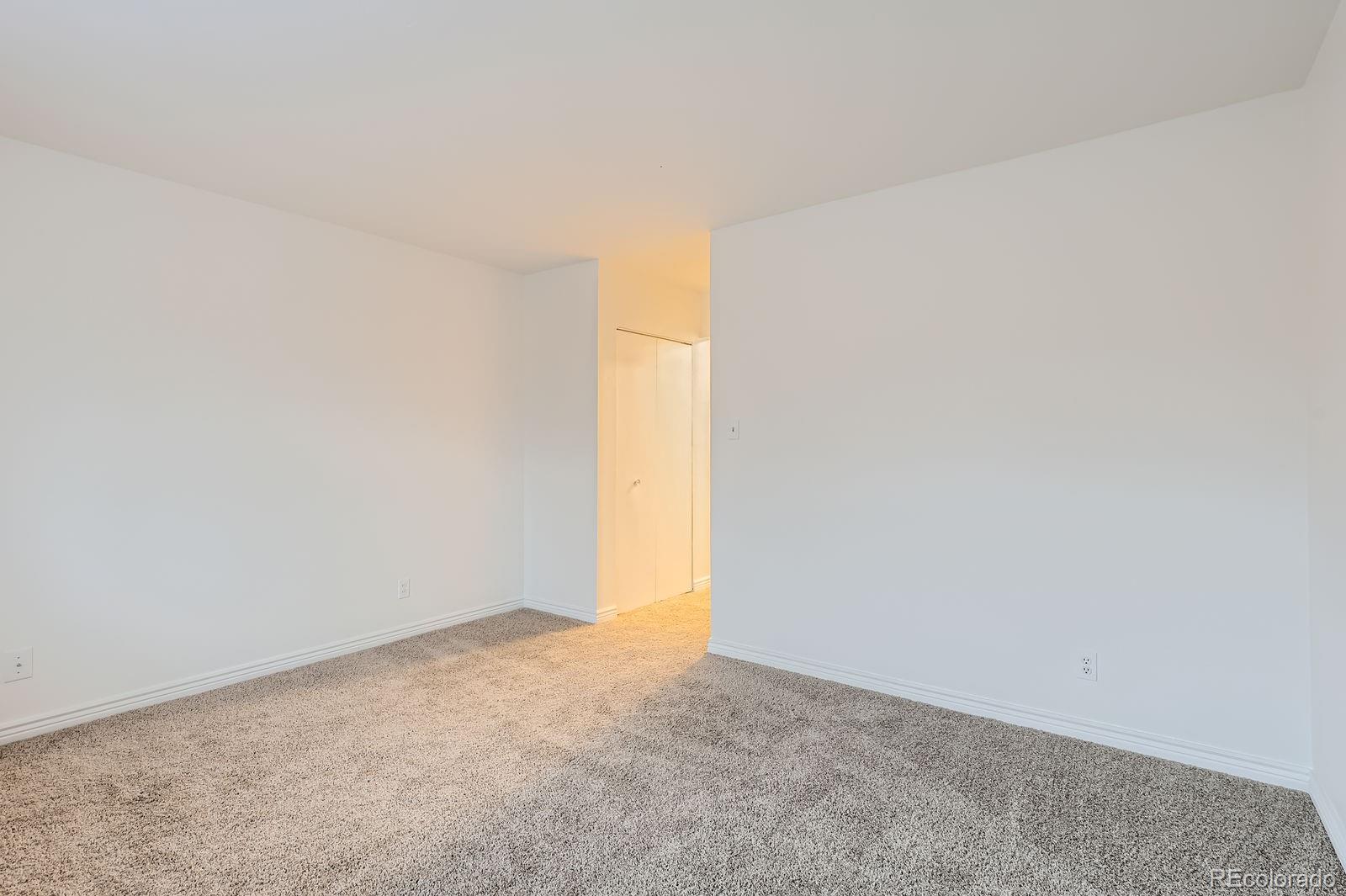 MLS Image #5 for 6388  oak court,arvada, Colorado