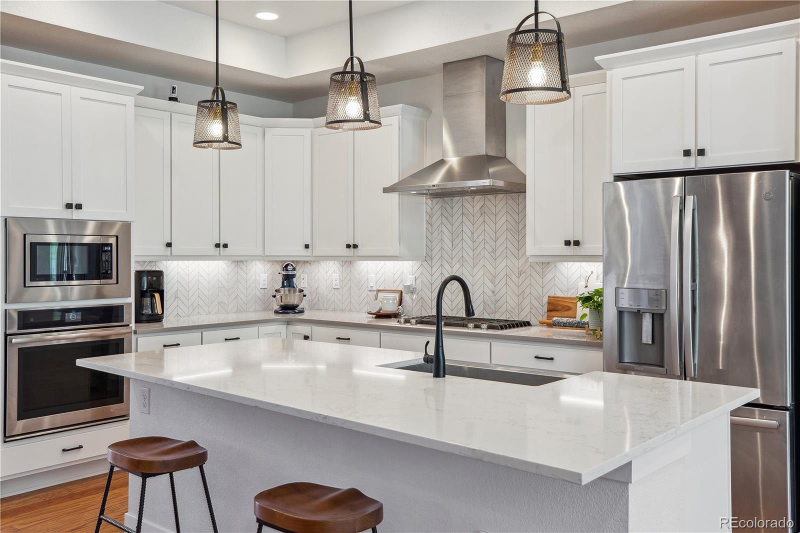 MLS Image #2 for 10165 e 59th avenue,denver, Colorado