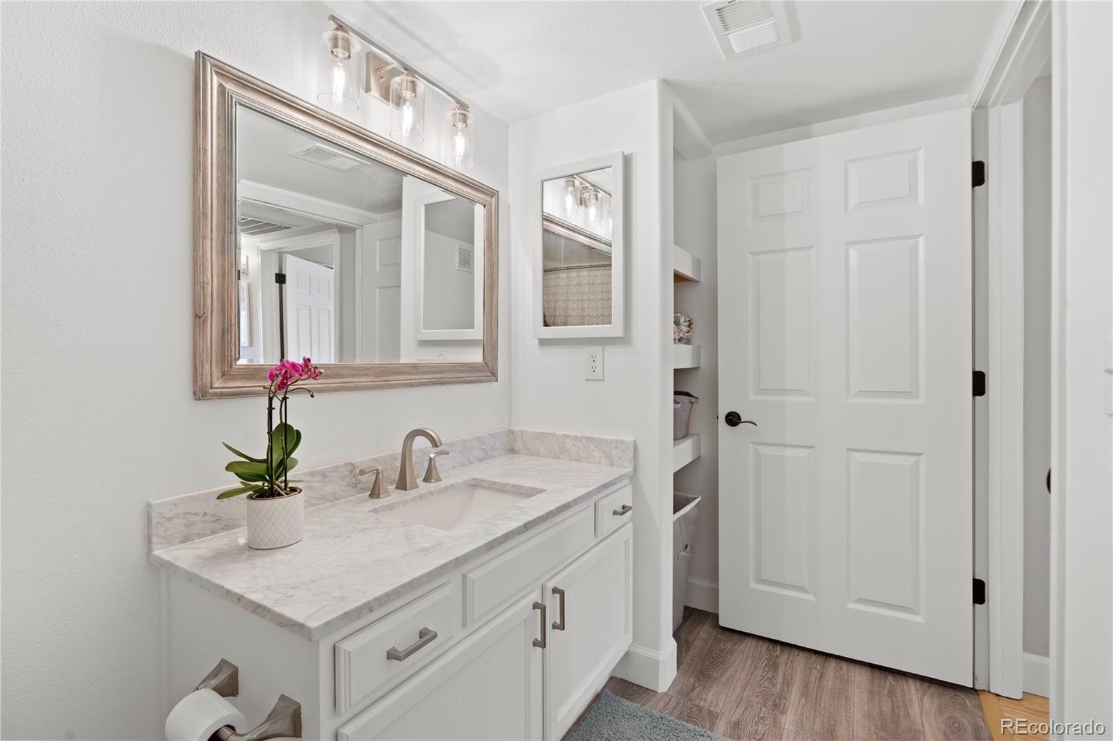 MLS Image #19 for 8615 w berry avenue,littleton, Colorado