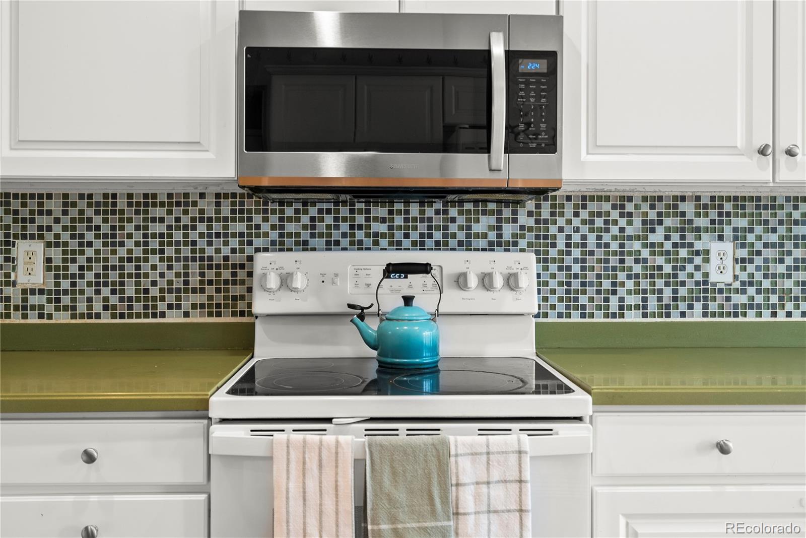 MLS Image #11 for 1118 s duquesne circle,aurora, Colorado