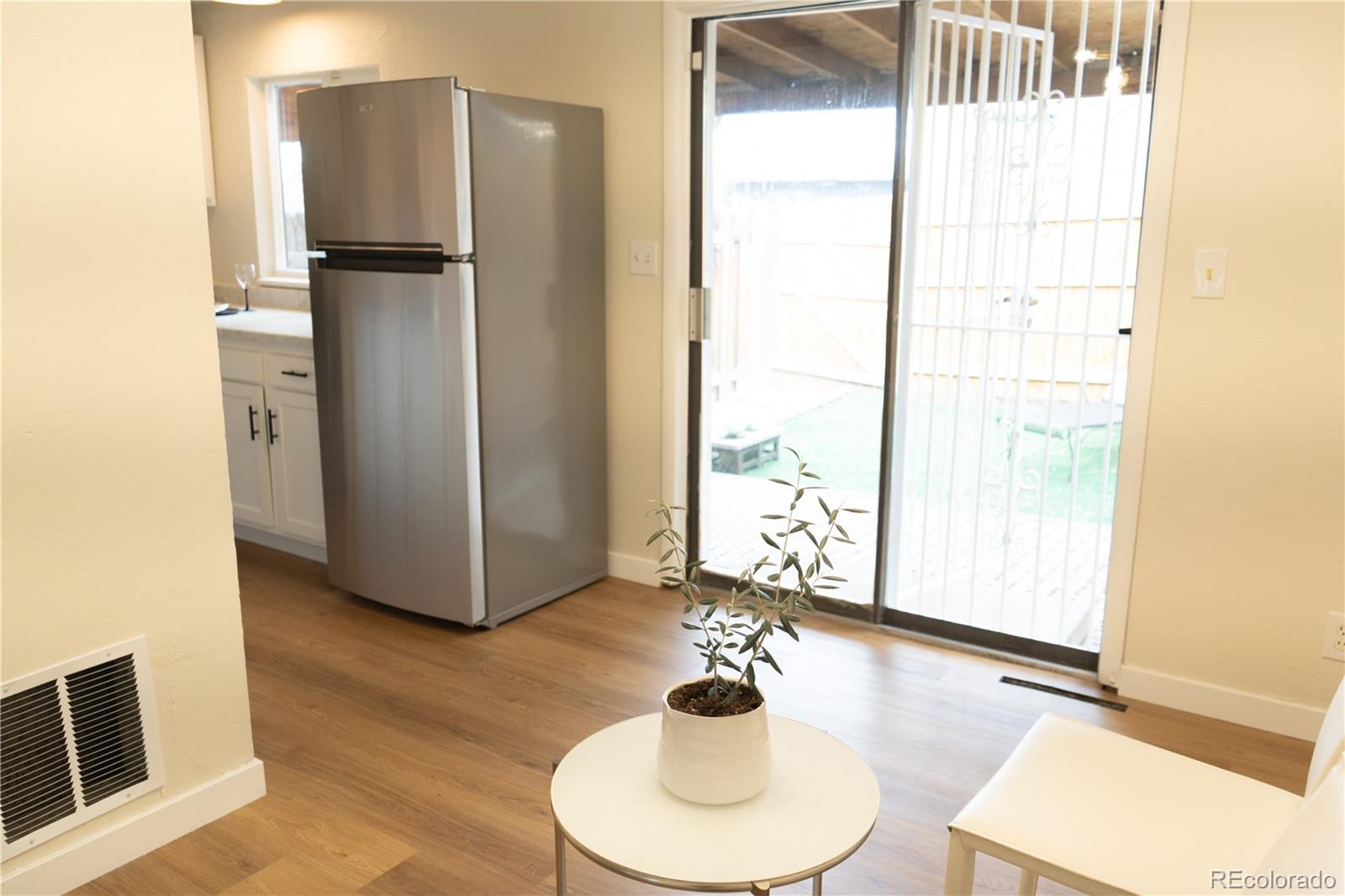MLS Image #11 for 3073 w center avenue,denver, Colorado