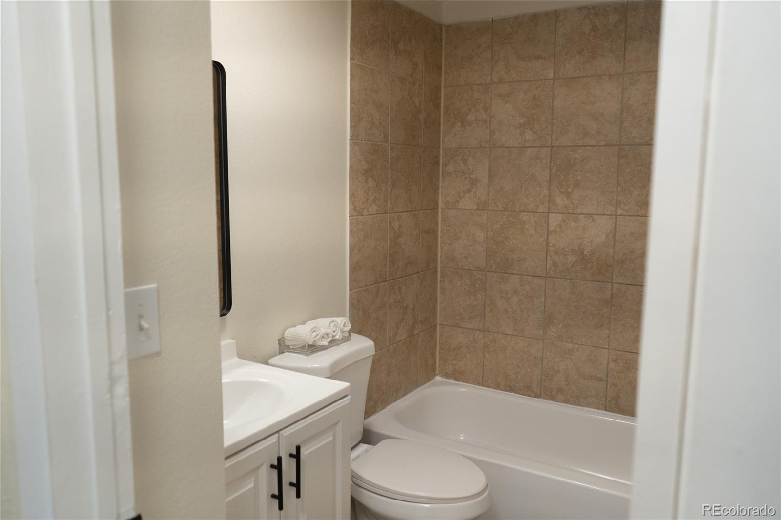 MLS Image #25 for 3073 w center avenue,denver, Colorado