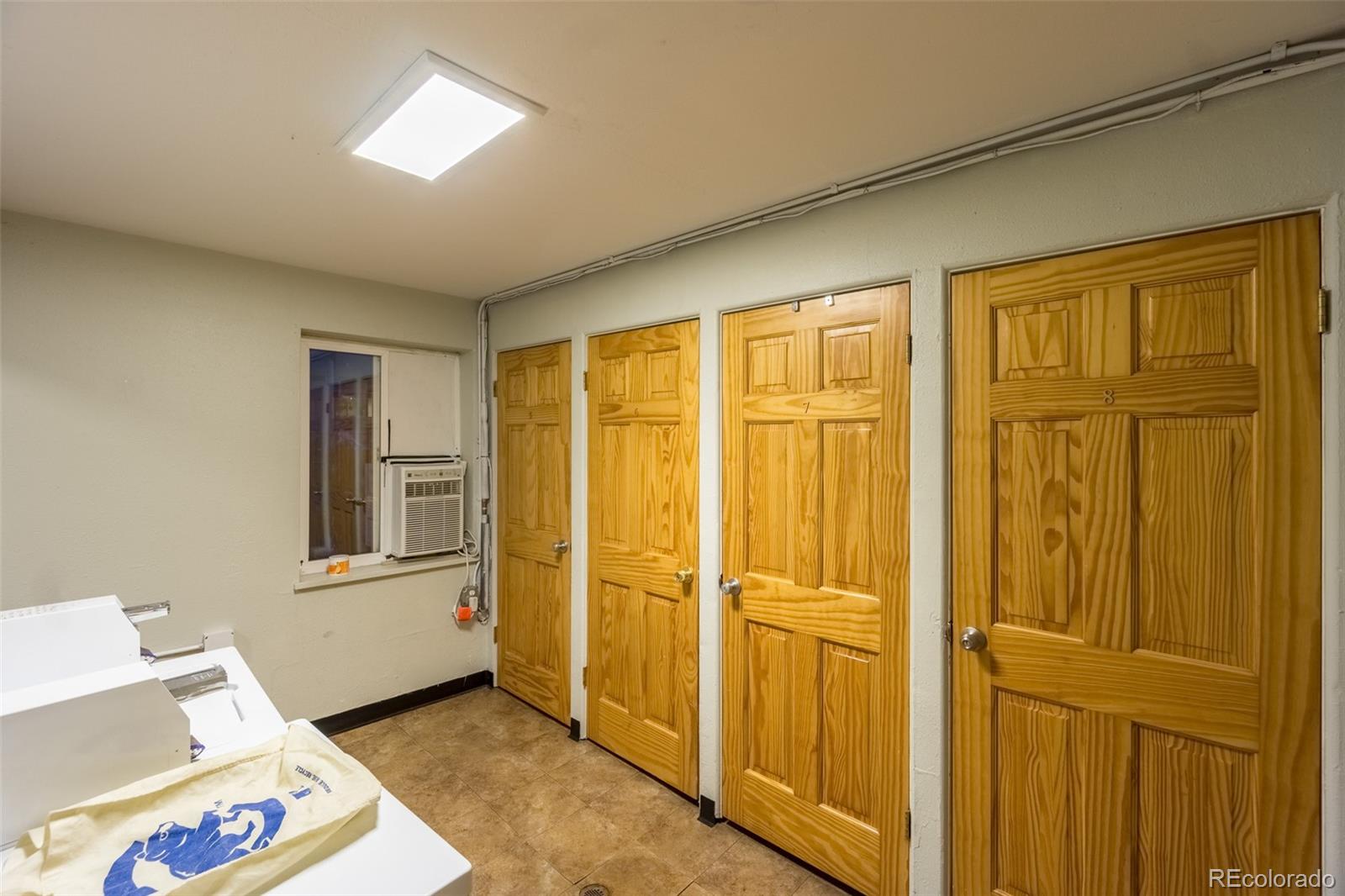 MLS Image #16 for 2480 w caithness place,denver, Colorado