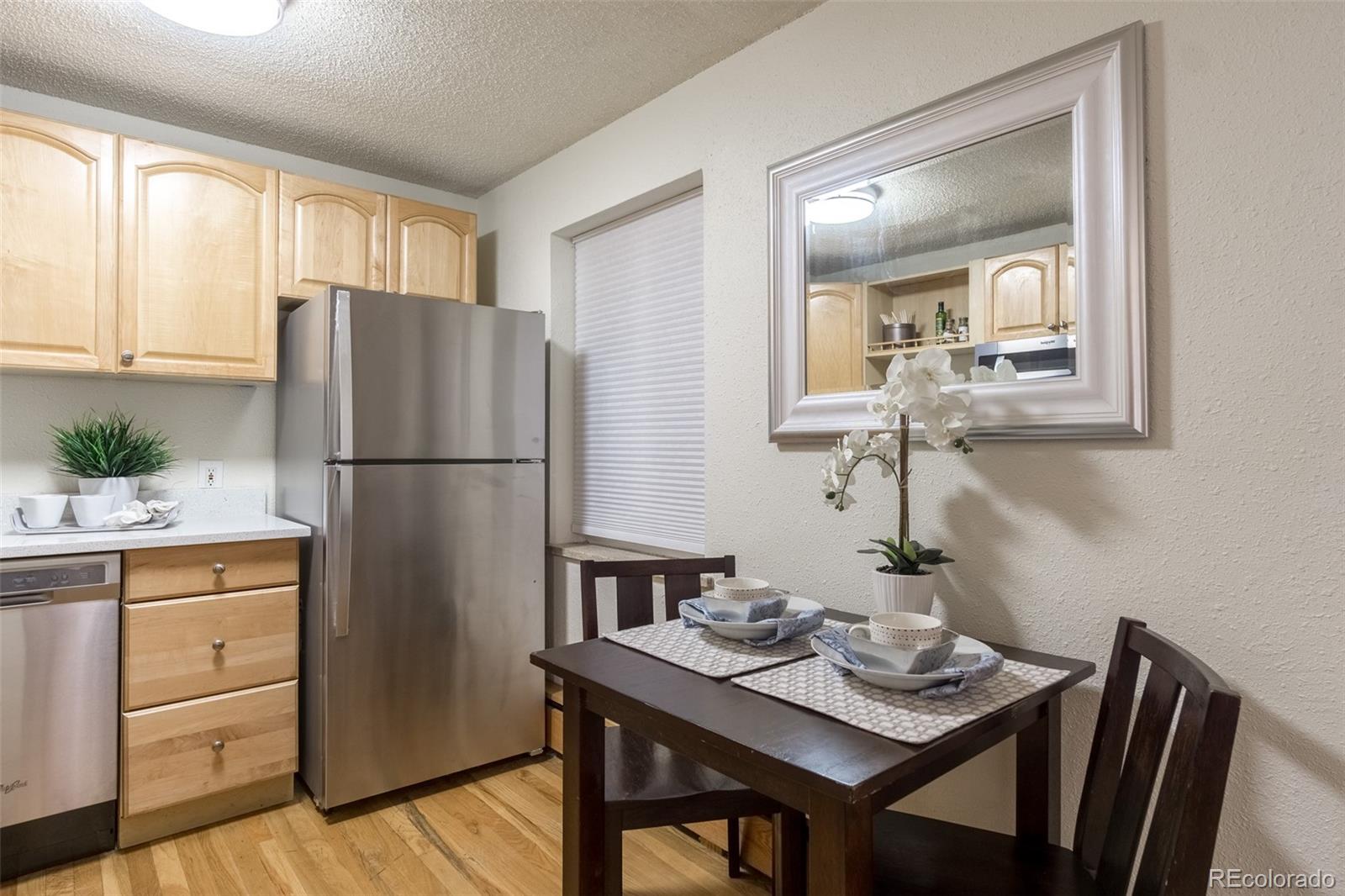 MLS Image #6 for 2480 w caithness place,denver, Colorado