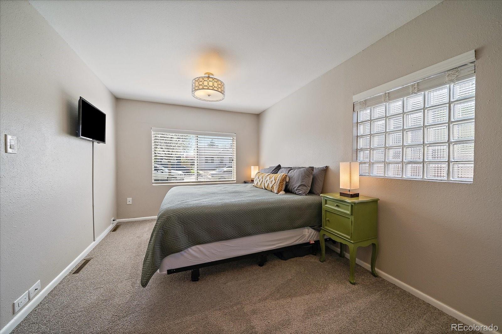 MLS Image #11 for 4530 s pennsylvania street,englewood, Colorado