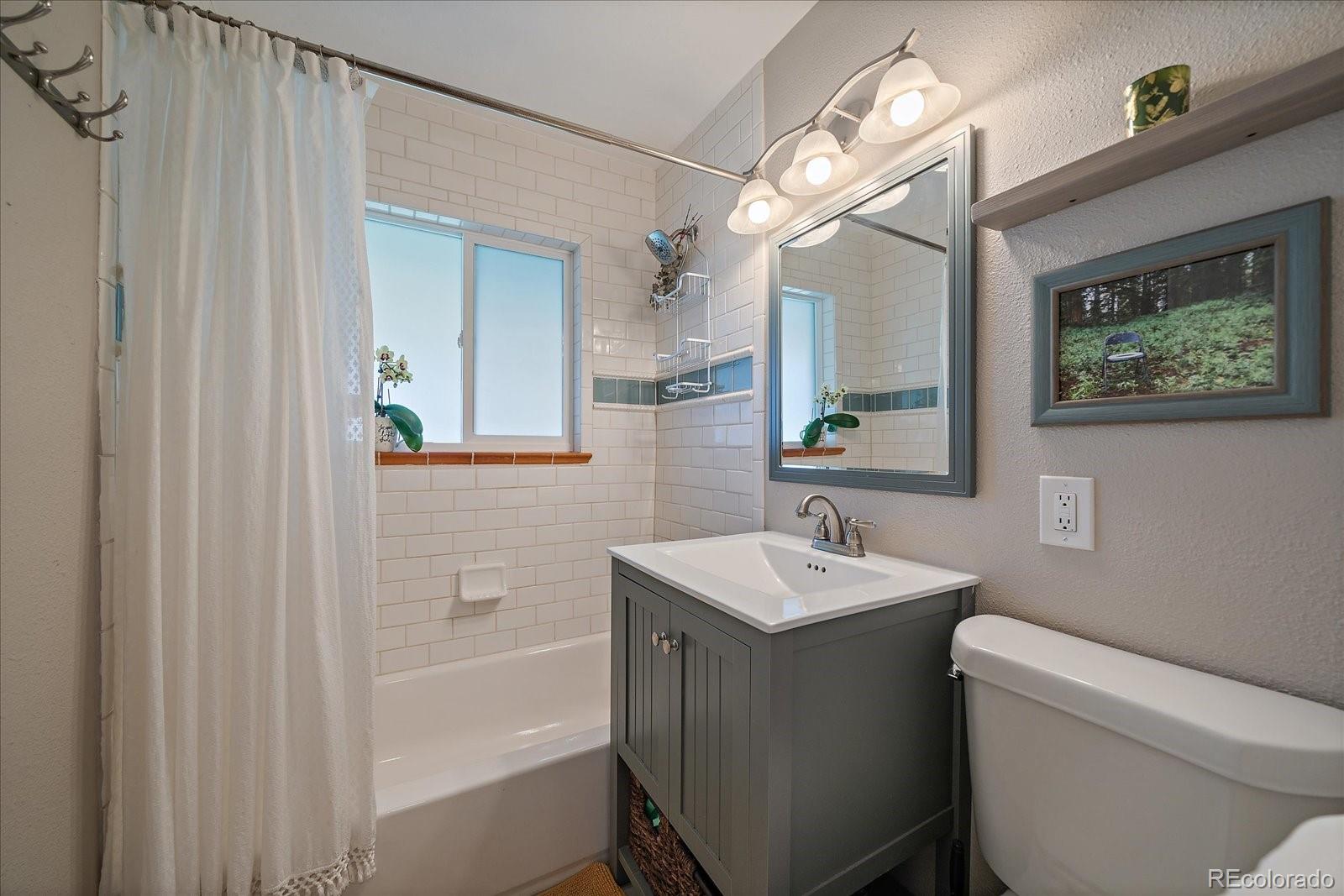 MLS Image #15 for 4530 s pennsylvania street,englewood, Colorado