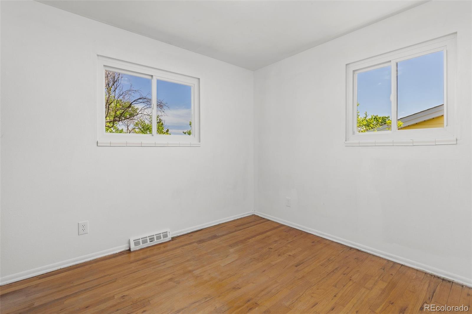 MLS Image #18 for 430 s potomac circle,aurora, Colorado