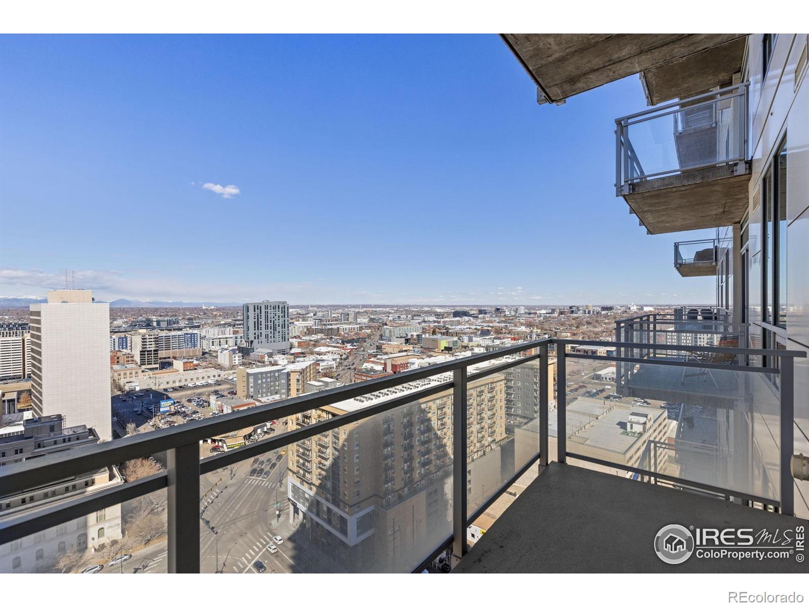 MLS Image #3 for 2001  lincoln street 2113,denver, Colorado