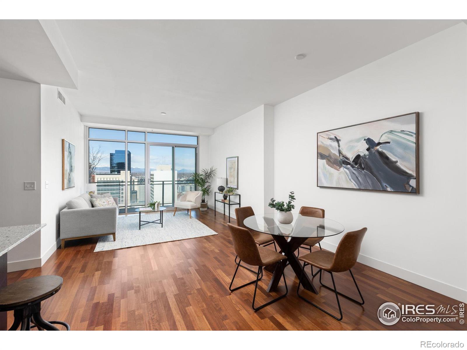 MLS Image #4 for 2001  lincoln street 2113,denver, Colorado
