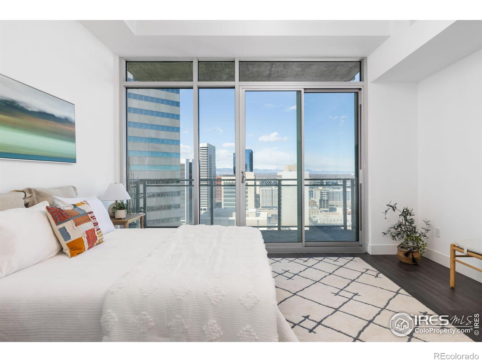 MLS Image #7 for 2001  lincoln street 2113,denver, Colorado