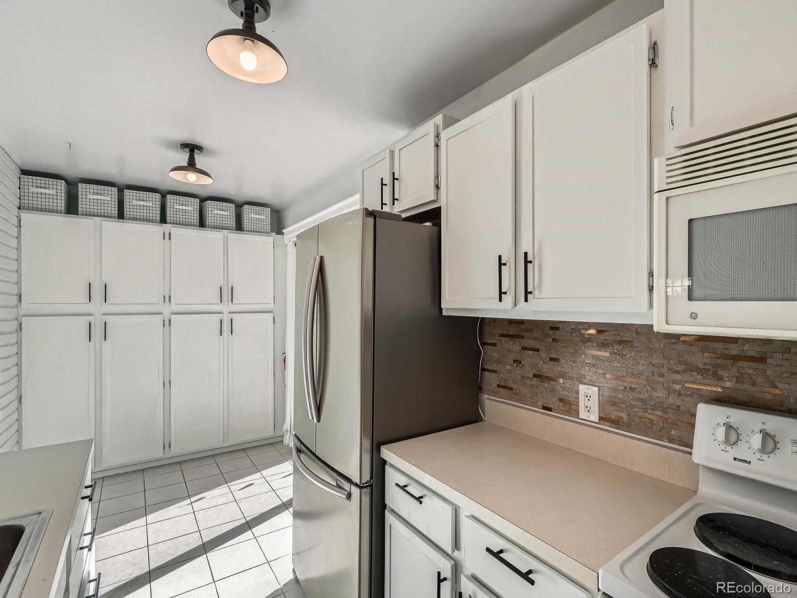 MLS Image #9 for 4273 w ponds circle ,littleton, Colorado