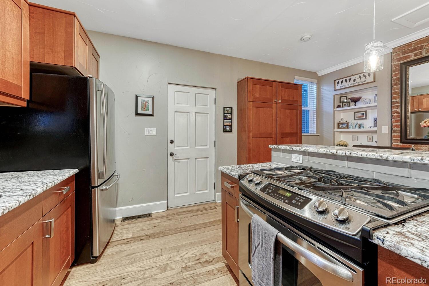 MLS Image #14 for 1729 n clarkson street,denver, Colorado