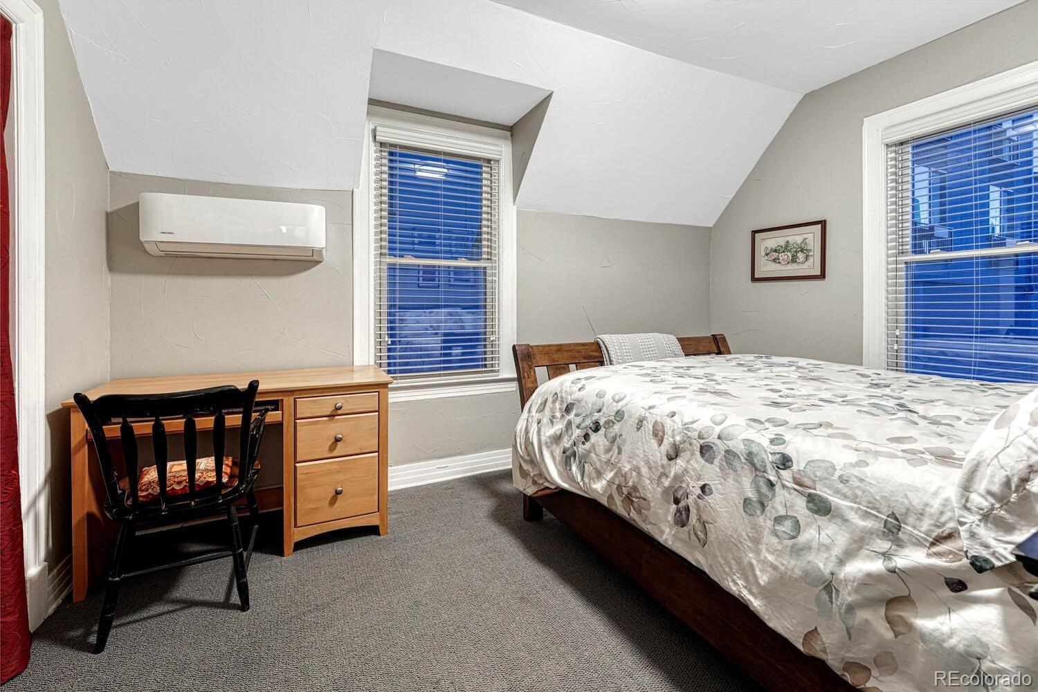 MLS Image #27 for 1729 n clarkson street,denver, Colorado