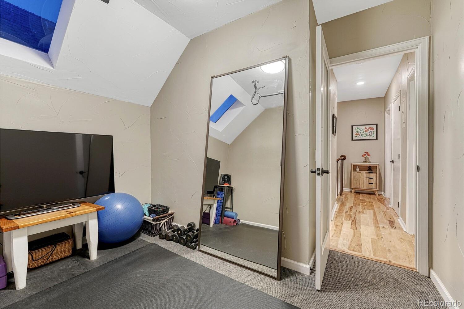 MLS Image #31 for 1729 n clarkson street,denver, Colorado