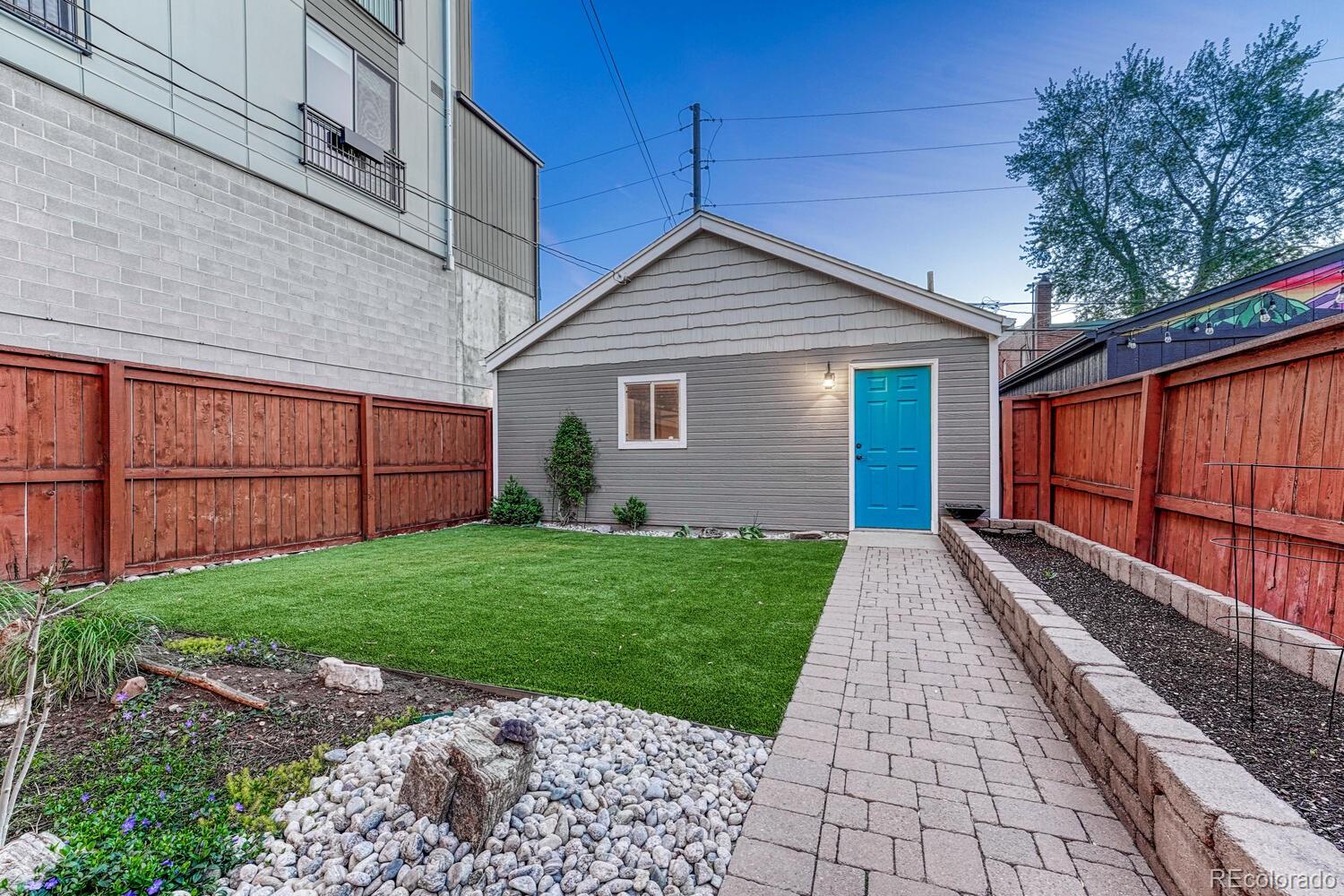 MLS Image #34 for 1729 n clarkson street,denver, Colorado