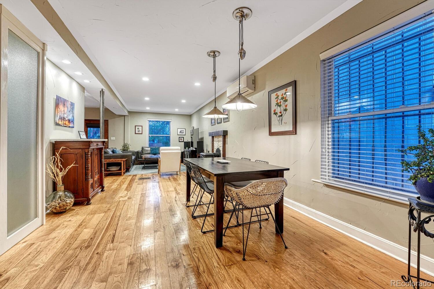 MLS Image #6 for 1729 n clarkson street,denver, Colorado