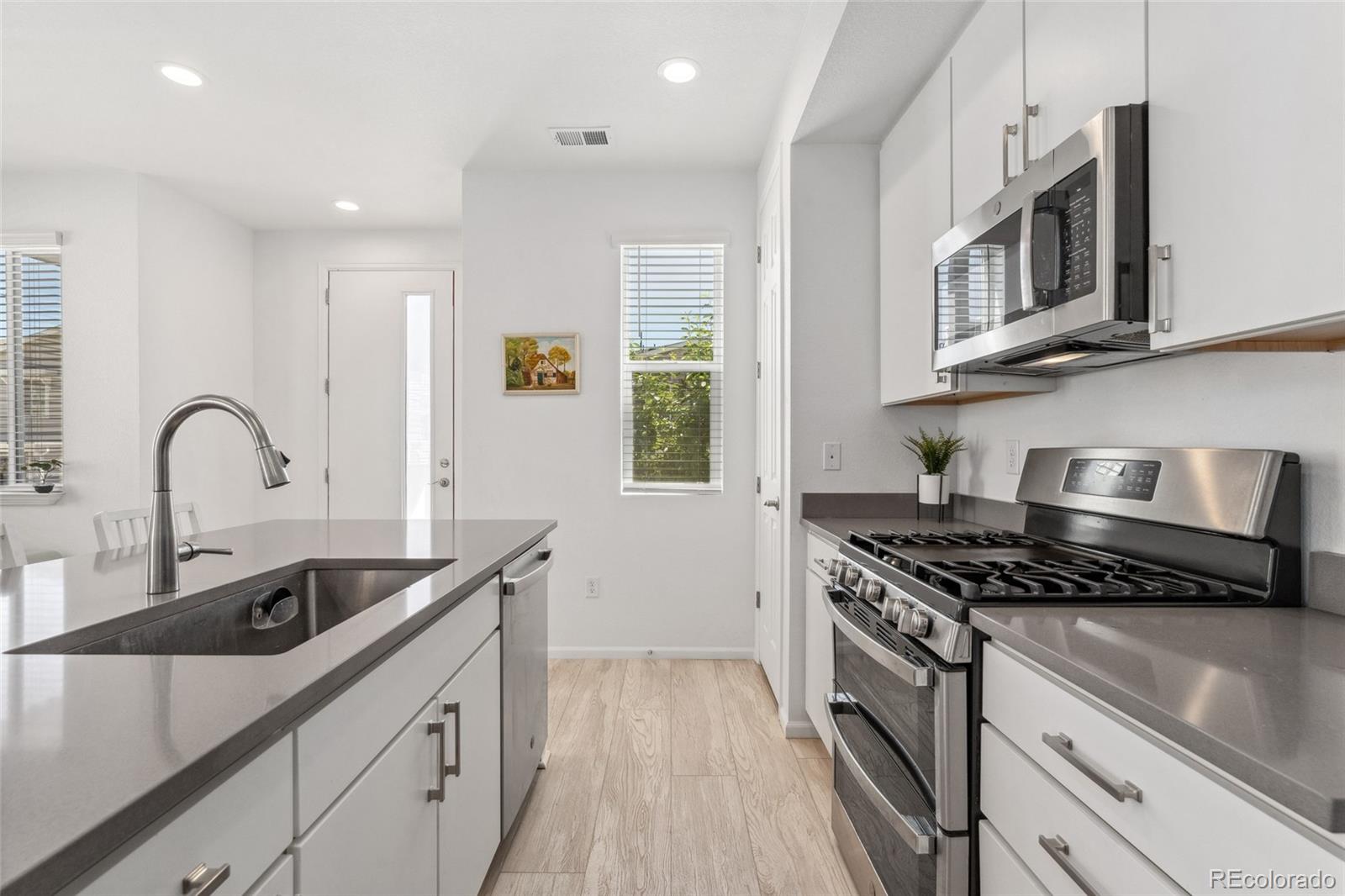 MLS Image #6 for 12314  hayloft lane,thornton, Colorado