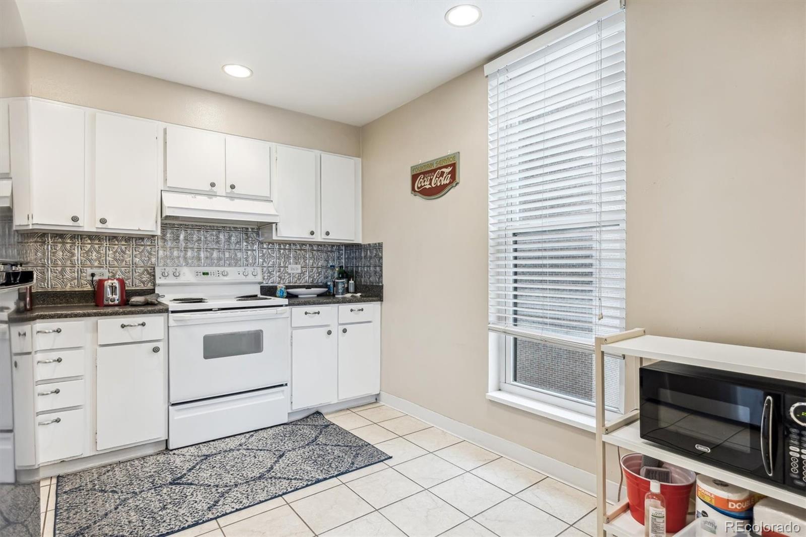 MLS Image #14 for 480 s marion parkway,denver, Colorado