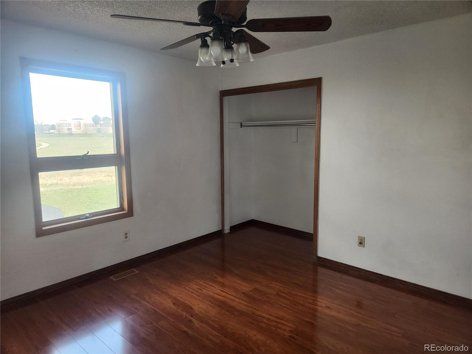 MLS Image #10 for 812 s ouray street,aurora, Colorado