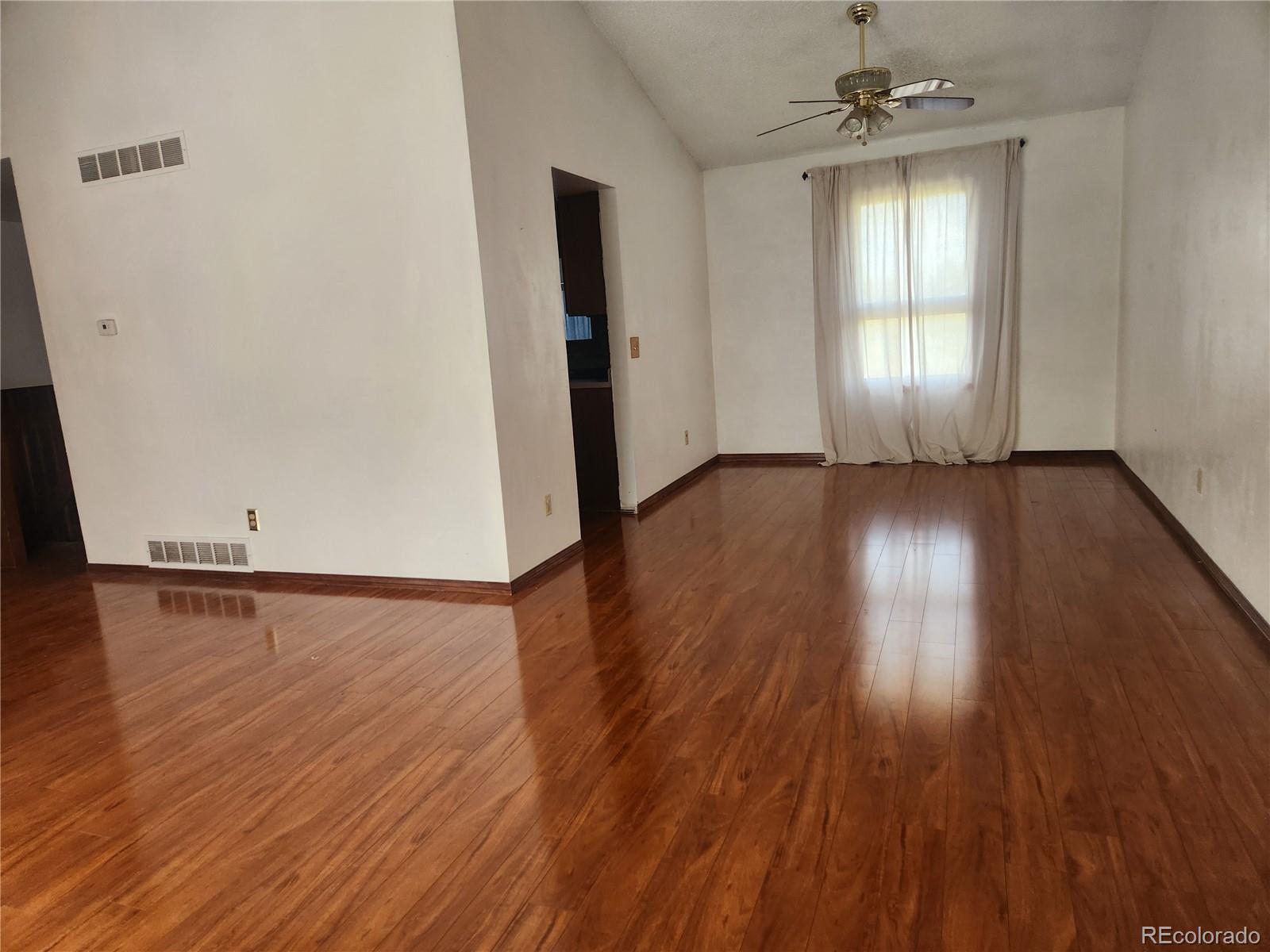 MLS Image #5 for 812 s ouray street,aurora, Colorado