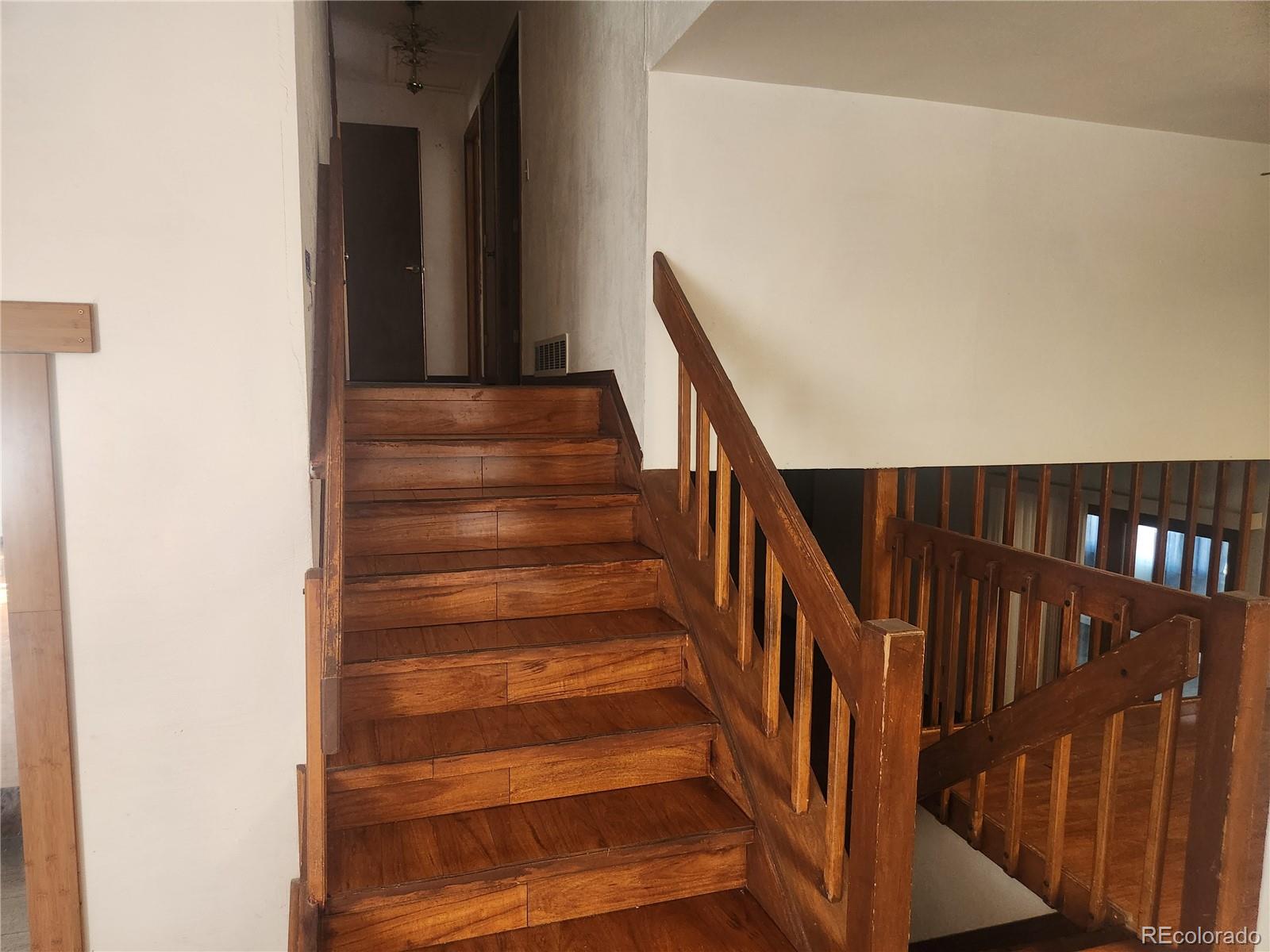 MLS Image #9 for 812 s ouray street,aurora, Colorado