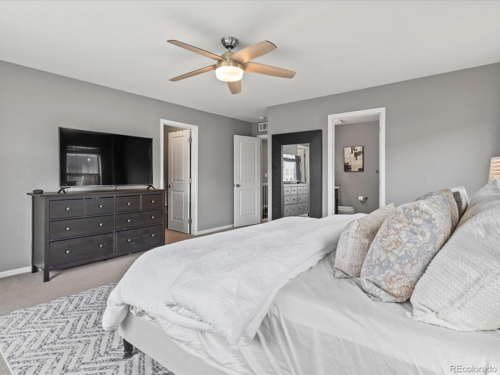 MLS Image #19 for 5716  boston court,denver, Colorado