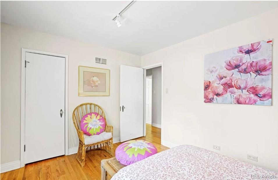 MLS Image #20 for 6235 e 6th avenue parkway,denver, Colorado
