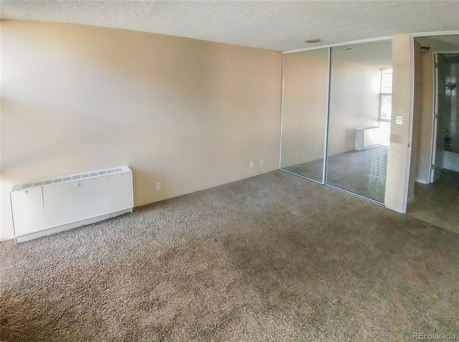 MLS Image #2 for 2500 s york street,denver, Colorado