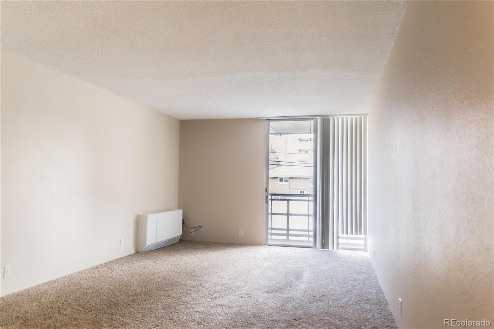 MLS Image #4 for 2500 s york street,denver, Colorado