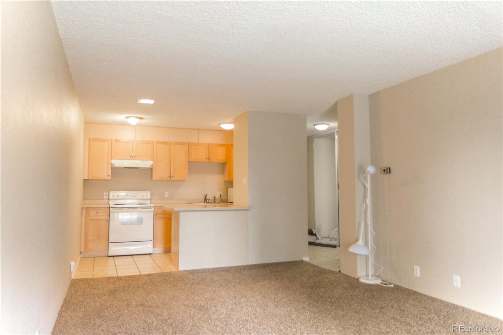 MLS Image #5 for 2500 s york street,denver, Colorado