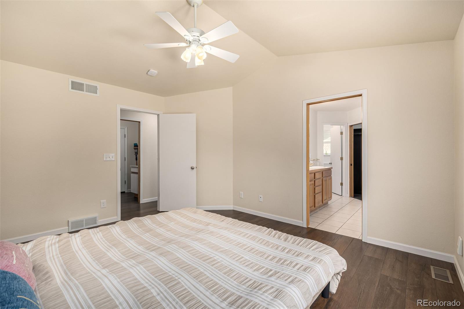 MLS Image #20 for 2072  skylark court,longmont, Colorado