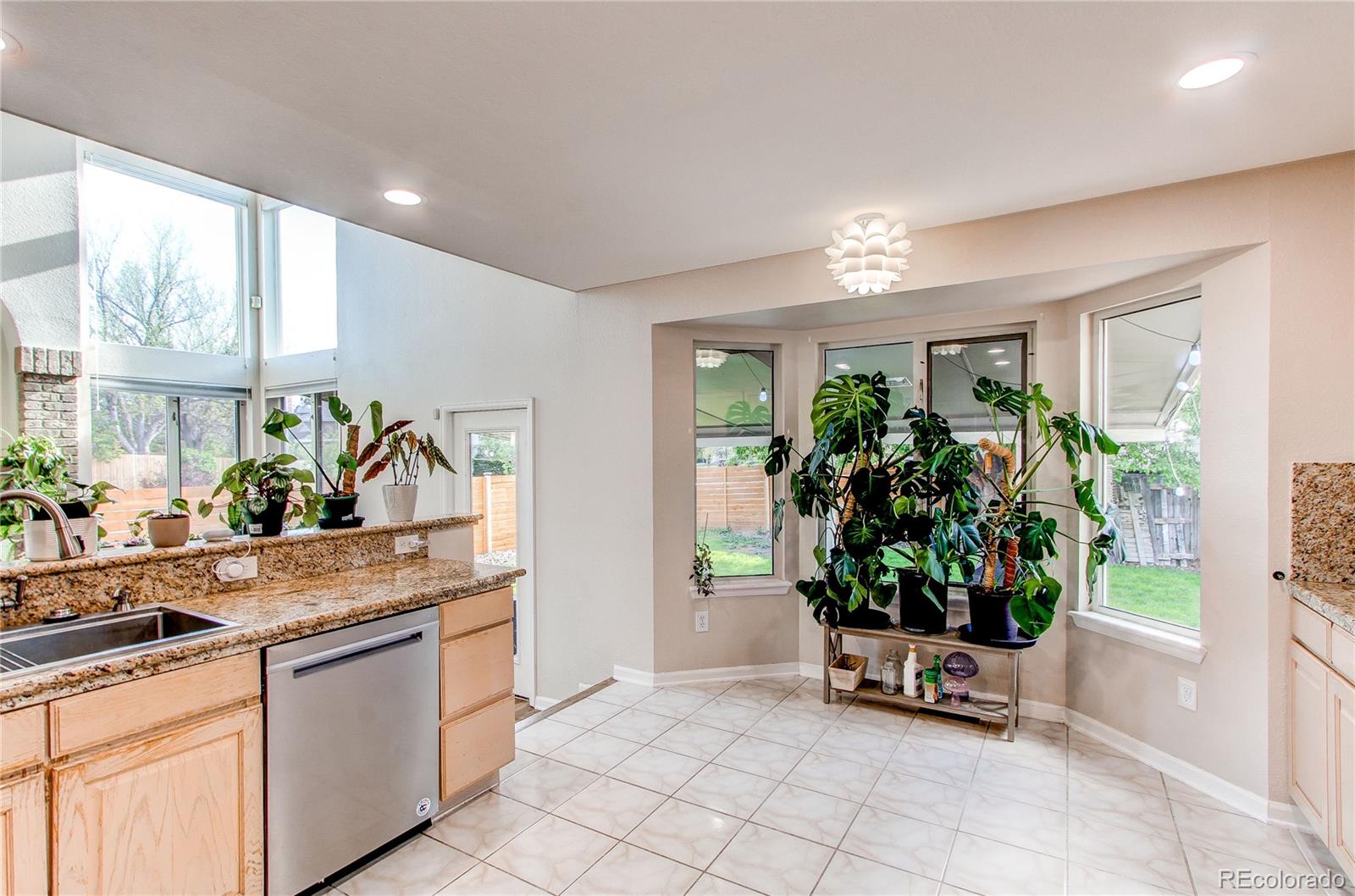 MLS Image #18 for 4889 s elkhart court,aurora, Colorado
