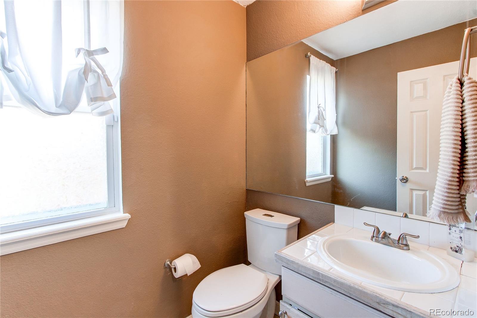 MLS Image #35 for 4889 s elkhart court,aurora, Colorado