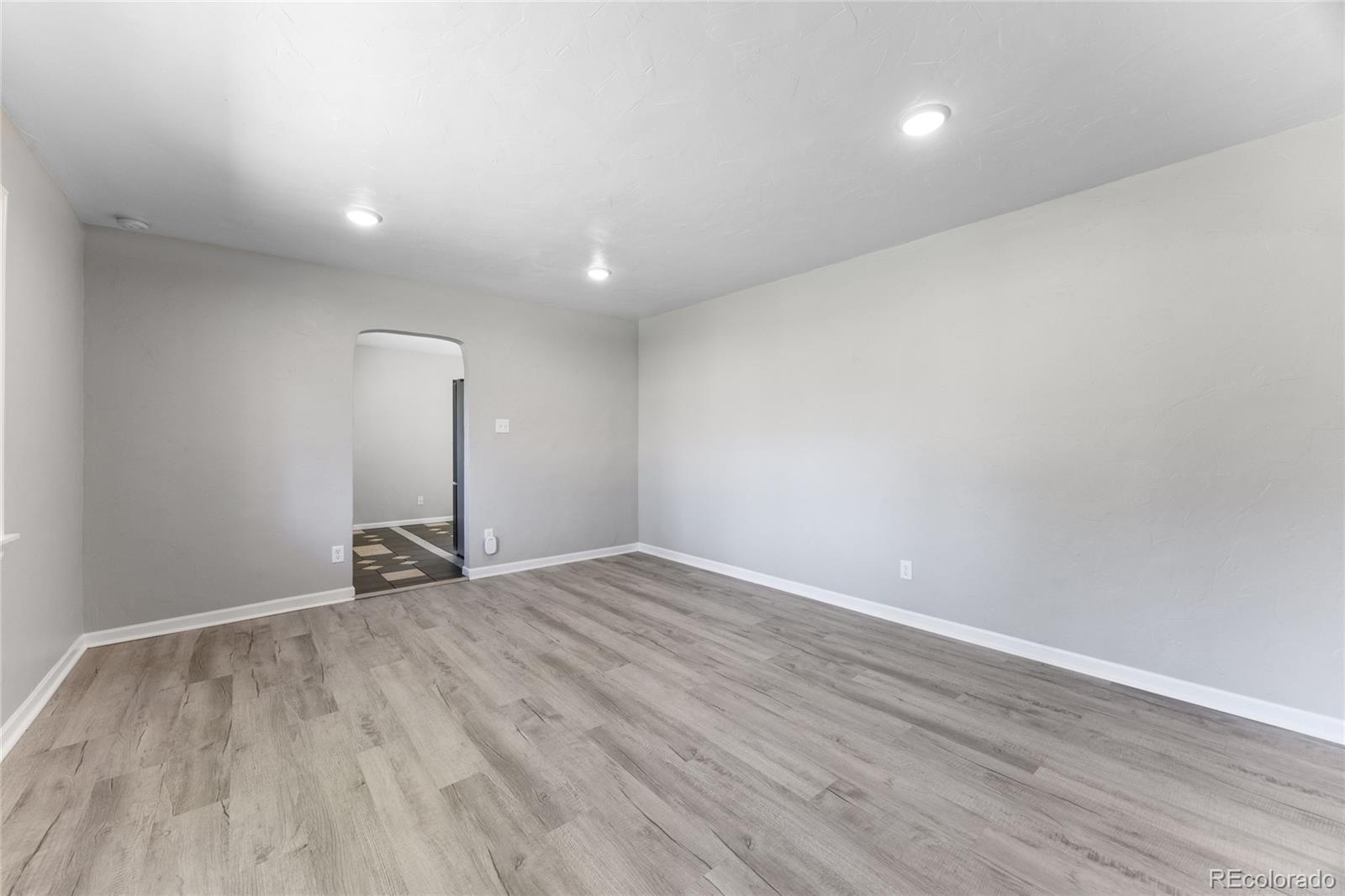 MLS Image #4 for 1560  pueblo court,thornton, Colorado