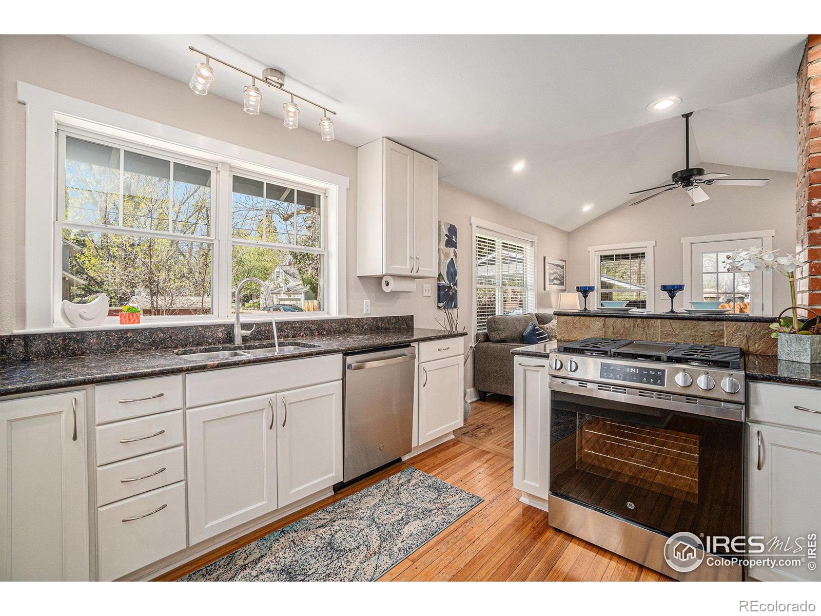 MLS Image #7 for 114  sylvan court,fort collins, Colorado