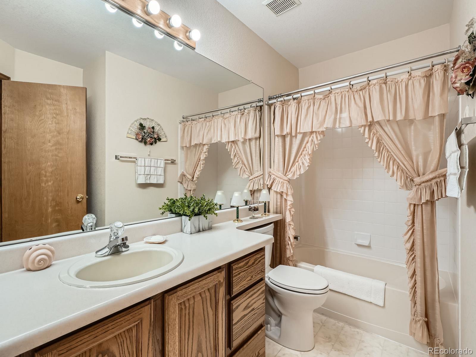MLS Image #19 for 1649  iris street,broomfield, Colorado