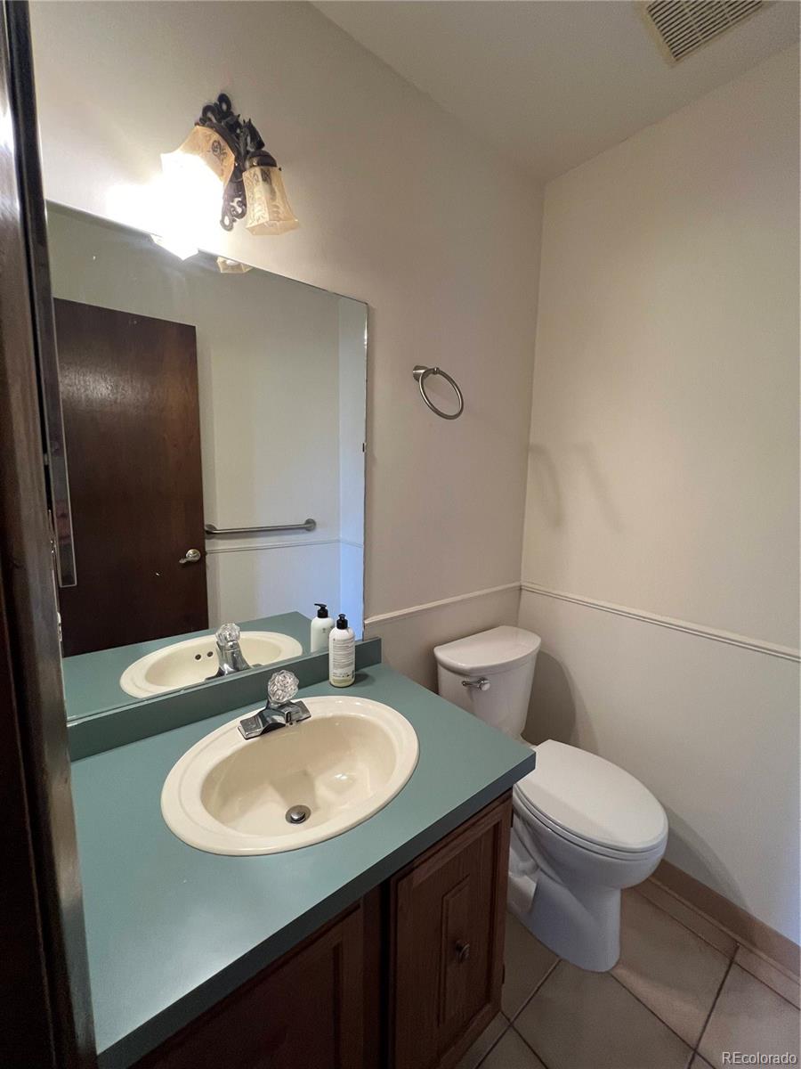 MLS Image #8 for 10064 w lake drive,littleton, Colorado