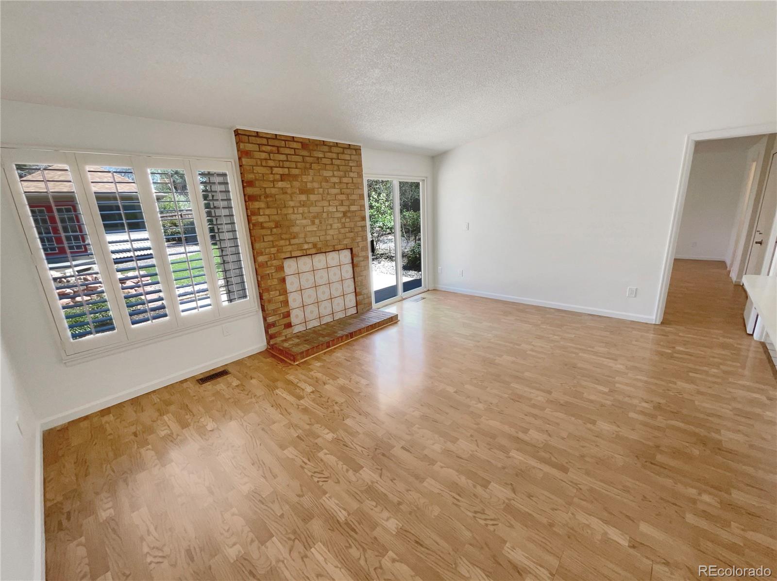 MLS Image #2 for 3986 s bahama street,aurora, Colorado