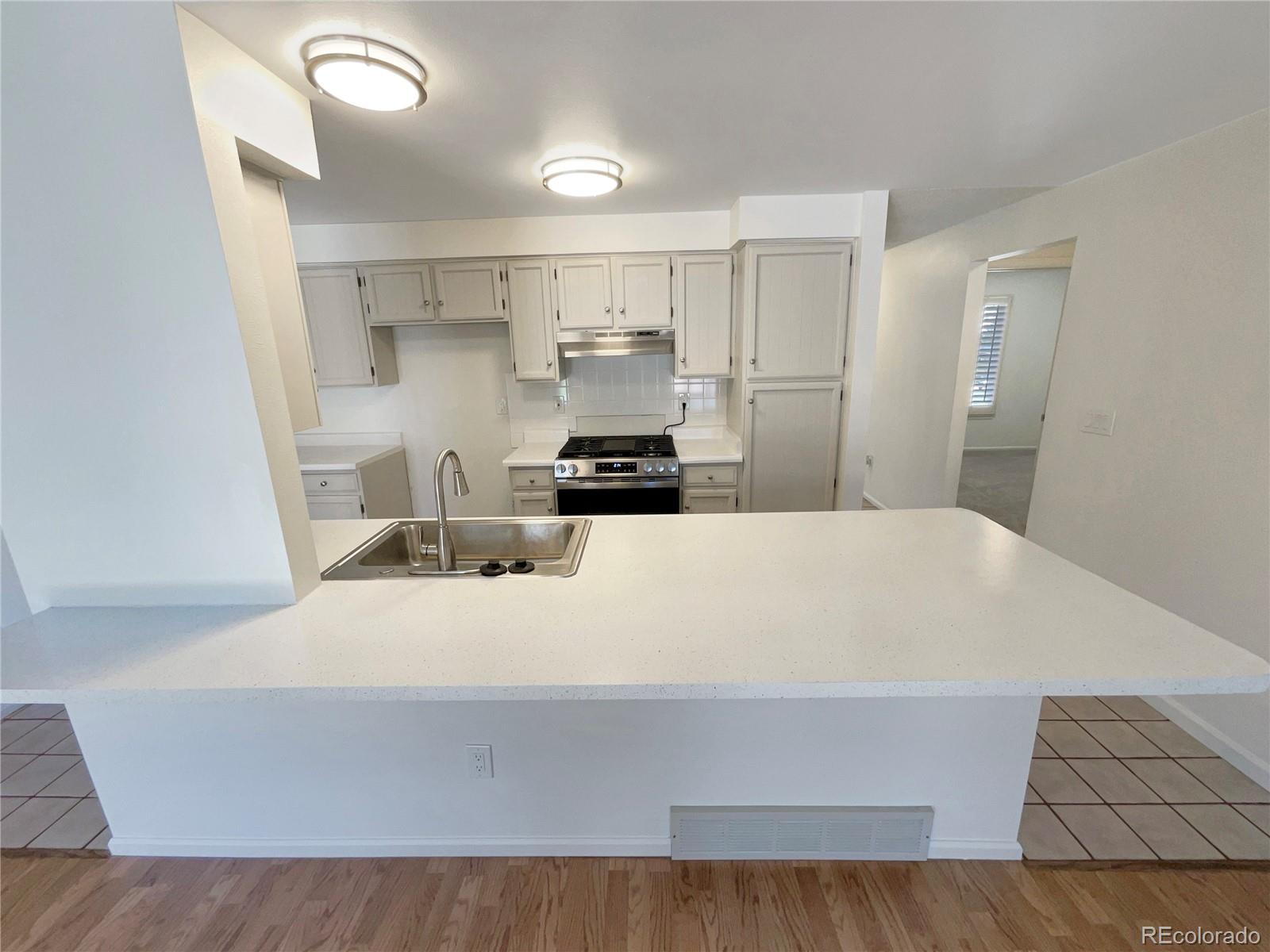 MLS Image #5 for 3986 s bahama street,aurora, Colorado