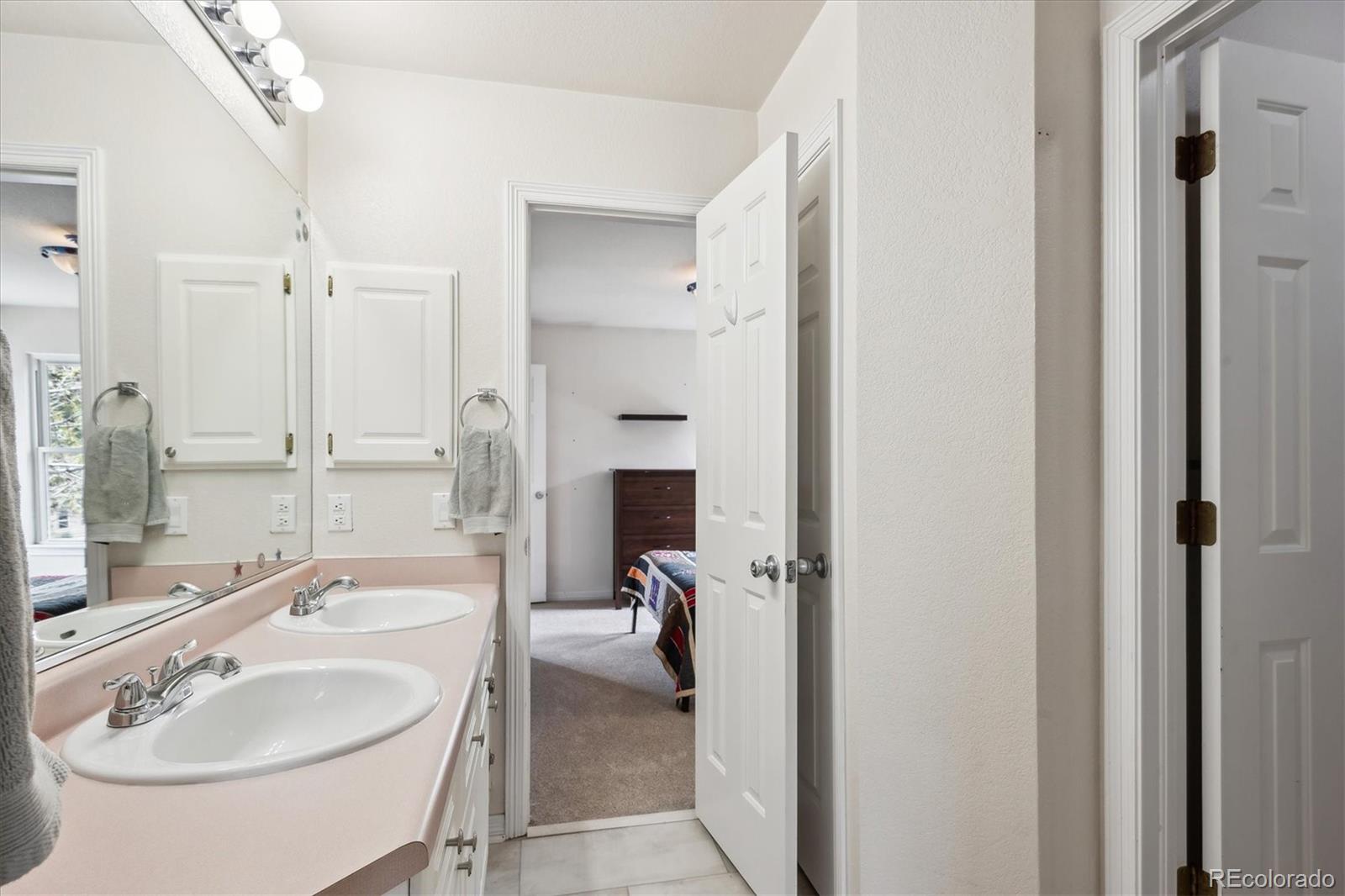 MLS Image #27 for 9524 e caley circle,englewood, Colorado