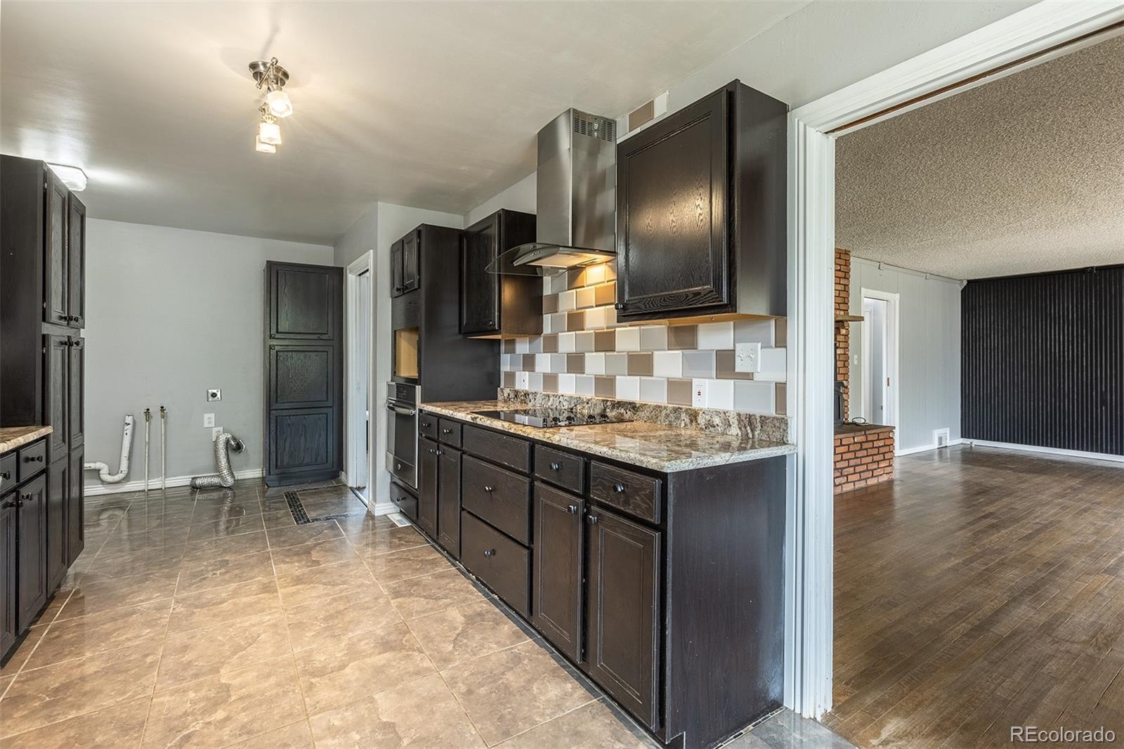 MLS Image #9 for 1345  laredo street,aurora, Colorado