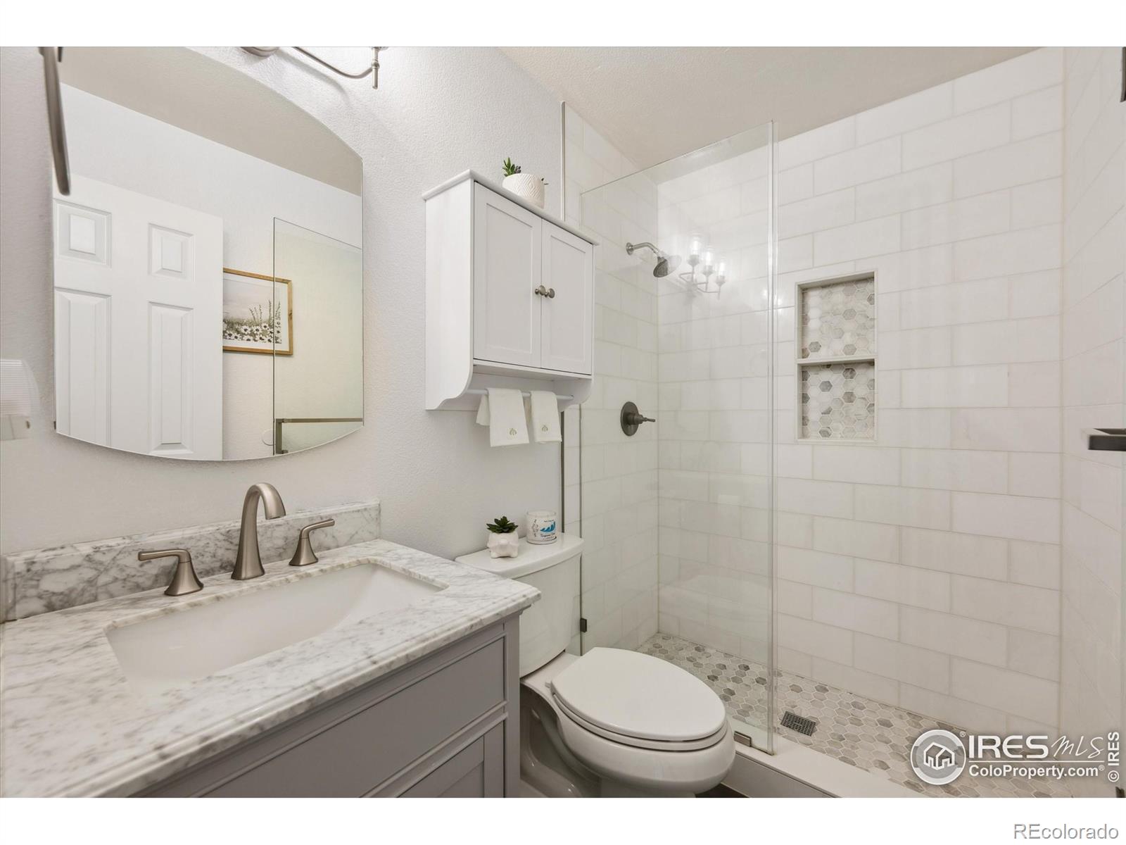 MLS Image #21 for 304 e nebraska avenue,berthoud, Colorado