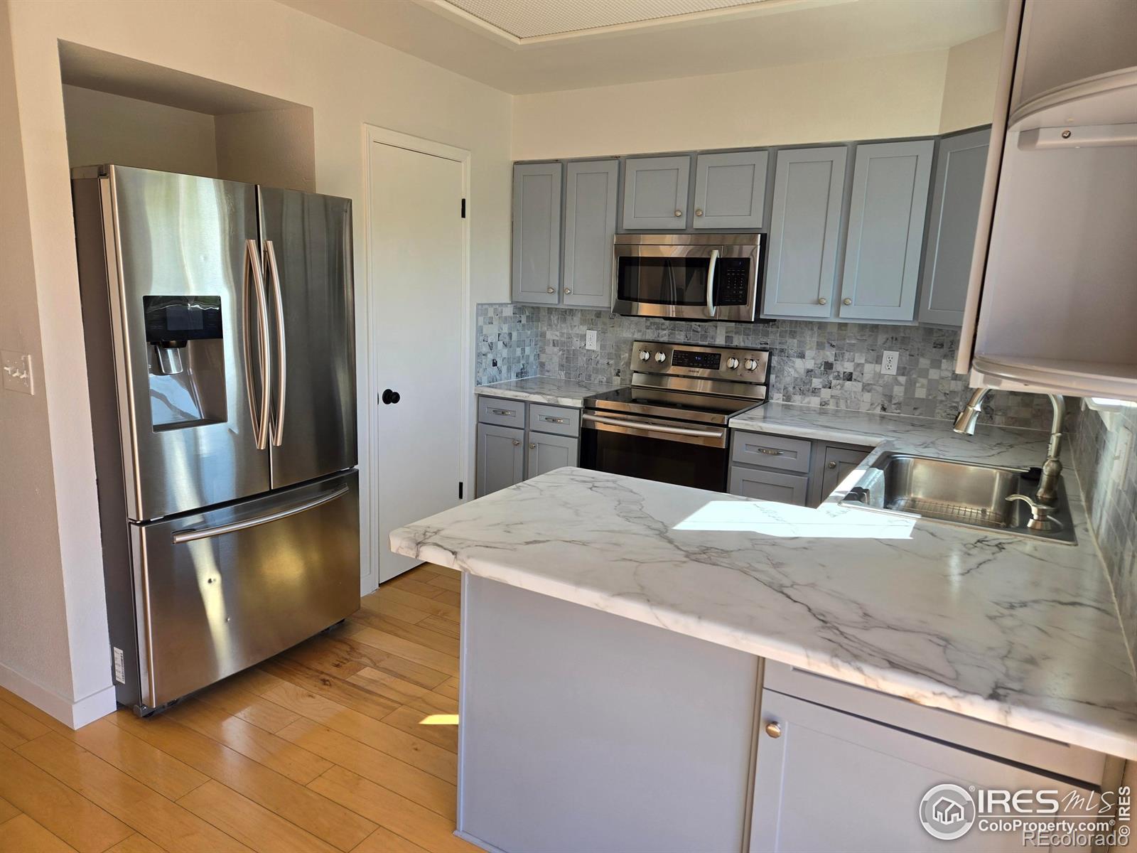 MLS Image #5 for 478  slippery elm court,loveland, Colorado