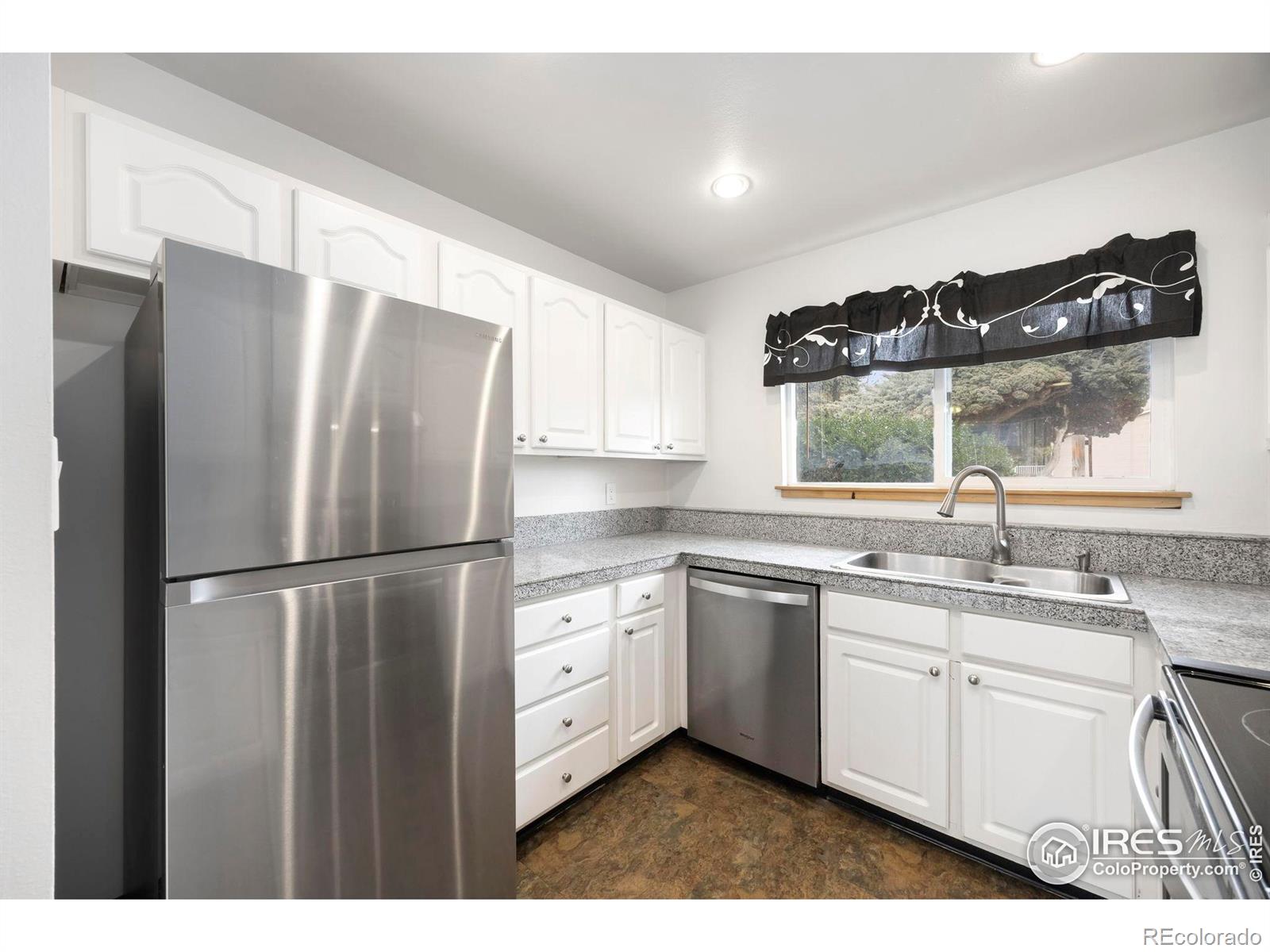 MLS Image #10 for 1908 e 18th street,loveland, Colorado
