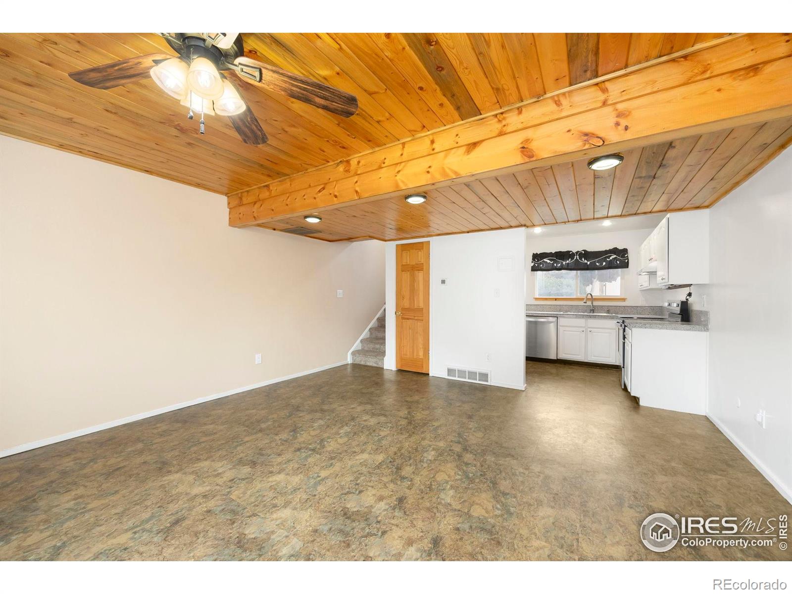 MLS Image #11 for 1908 e 18th street,loveland, Colorado