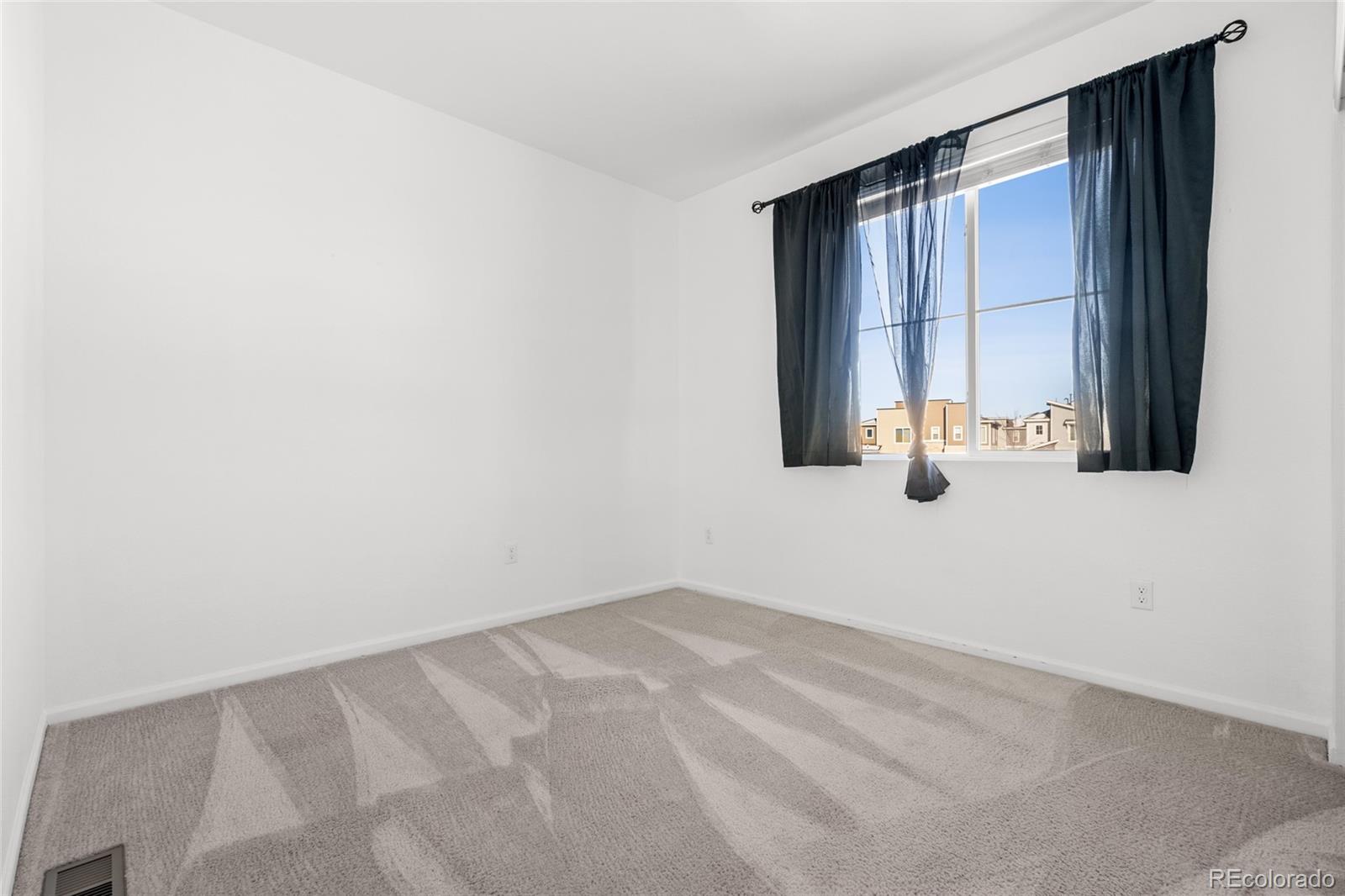 MLS Image #17 for 23527 e 5th place,aurora, Colorado