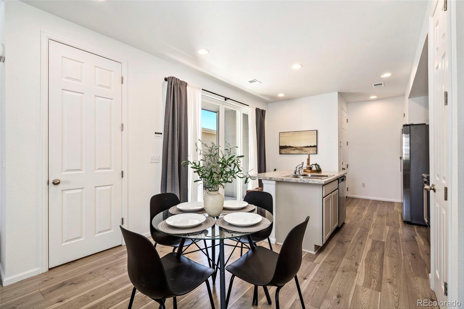MLS Image #7 for 23527 e 5th place,aurora, Colorado