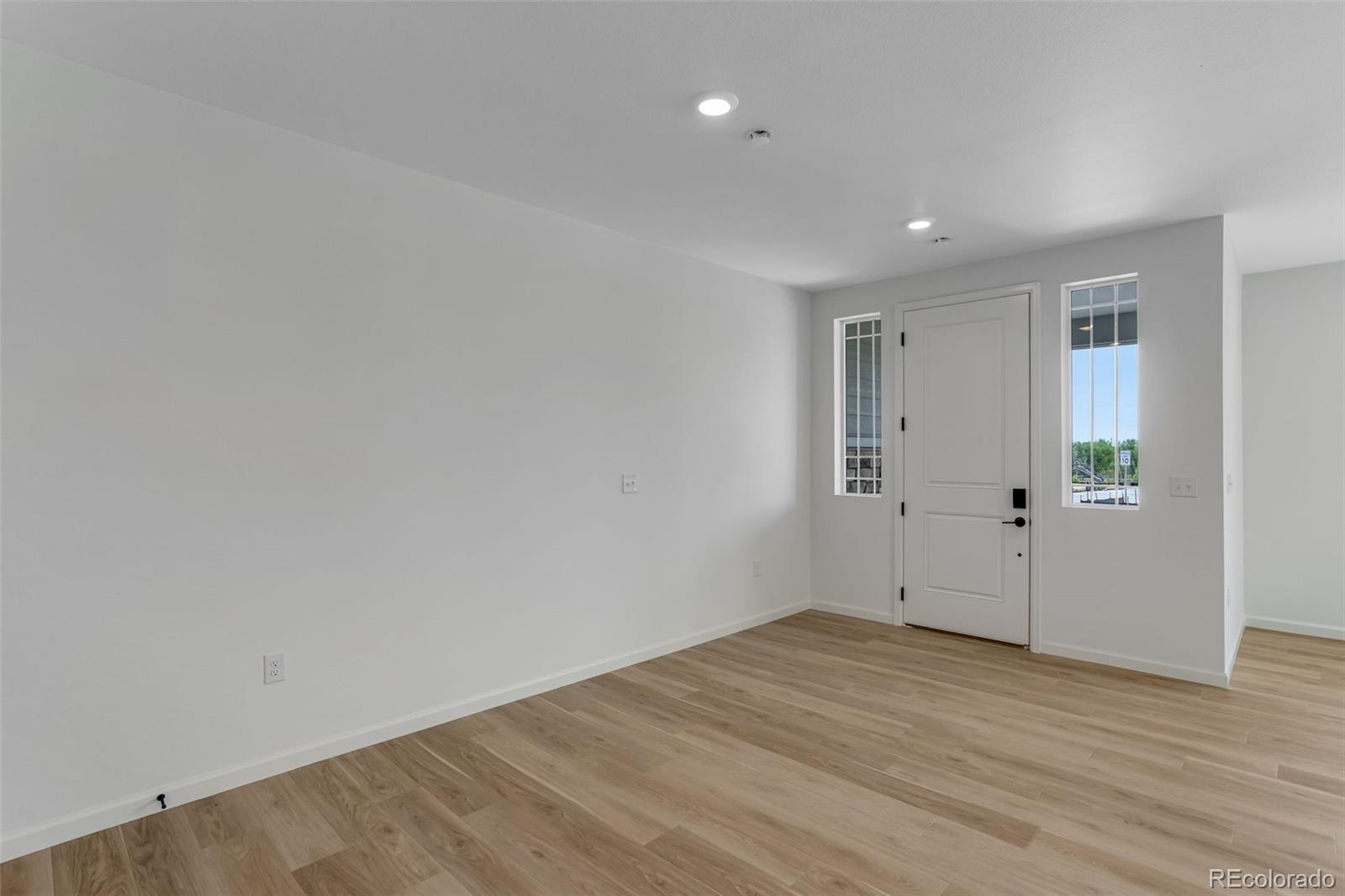 MLS Image #10 for 1422  hudson place,longmont, Colorado