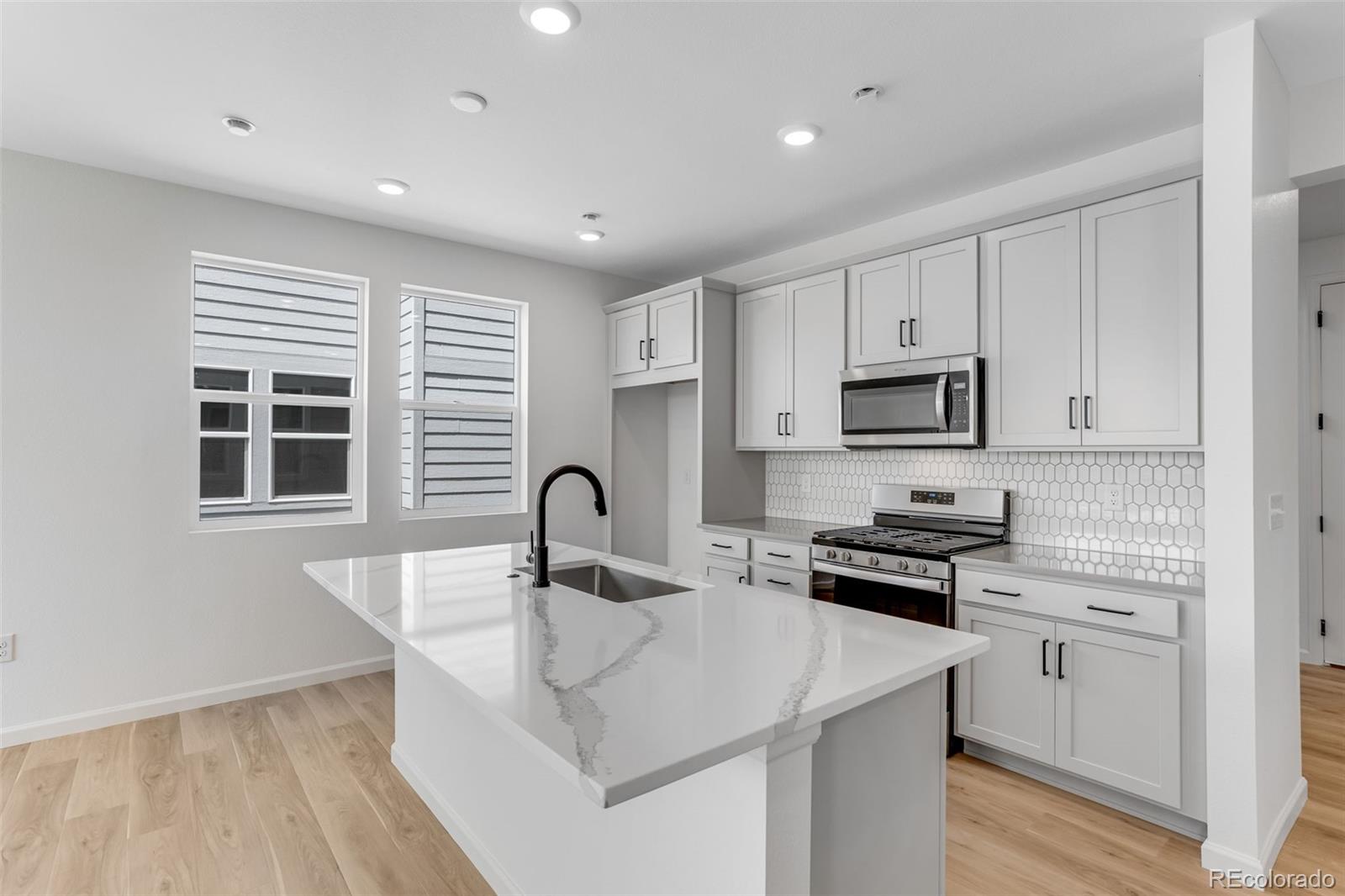 MLS Image #18 for 1422  hudson place,longmont, Colorado
